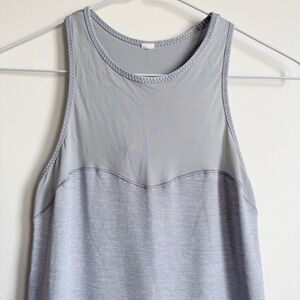 3/$10🍀 LULULEMON | Right Round Tank